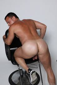 Perfect Fitting Cock Ring from Men Over 30 - Free Gay Porn - Gallery 47288