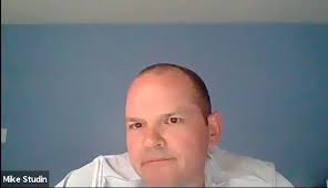 Move to oust GM vice chair Brown fails in a tie