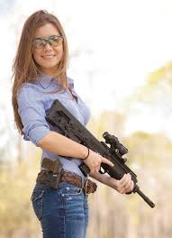 Pin By Joshua Keeling On Girls With Guns With Images Girl Guns Military Women Military Girl