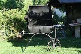Grillen Im Garten So Wahlen Sie Den Richtigen Grillplatz Gartenzeitung Com
