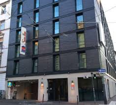 This hotel is 0.9 mi (1.4 km) from alte oper and 1 mi (1.5 km) from english theatre. Hotelbilder Star Inn Hotel Frankfurt Centrum By Comfort Geschlossen Frankfurt Am Main Holidaycheck