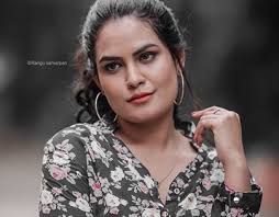 Oopa Roopa Projects :: Photos, videos, logos, illustrations and branding ::  Behance