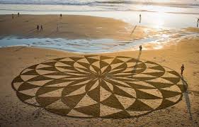 Andres Amador S Sand Art Beach Sand Art Sand Drawing Sand Painting