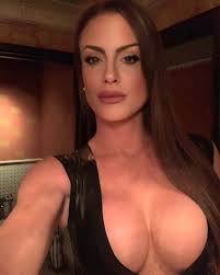 Anna Faye - Free nude pics, galleries & more at Babepedia