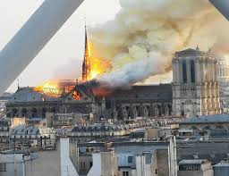 Nu am cuvinte, nu mai am. Catedrala Simbol A Parisului Este In FlÄcÄri Notre Dame Arde Ca O TorÈÄ Foto Èi Video Emaramures