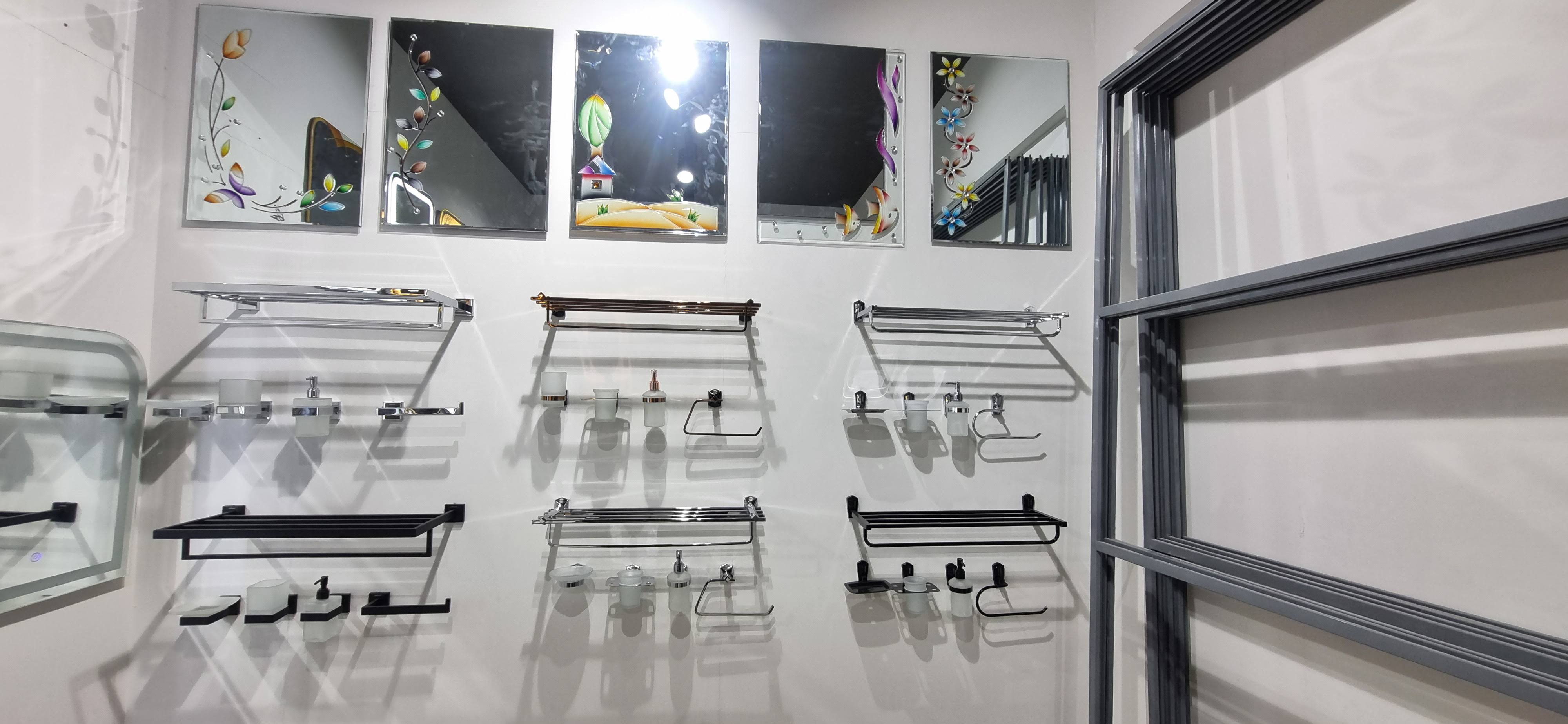 BATHROOM ACCESSORIES product image