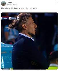 Beccacece no fue futbolista profesional, solo jugó de forma amateur en la posición de lateral derecho. Con El Look De Beccacece Y La Continuidad De Pusineri Como Protagonistas Los Mejores Memes De La Victoria De Racing Sobre Independiente En El Clasico De Avellaneda Infobae