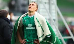 Hans carl ludwig augustinsson born 21 april 1994 is a swedish professional footballer who plays for bundesliga club werder bremen as a leftback beauty foo. Werder Augustinsson Hat Hohere Anspruche