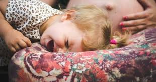 Tetapi biasanya hal itu terjadi pada malam hari. 5 Pemicu Anak Menangis Histeris Tanpa Sebab Di Malam Hari Popmama Com