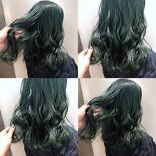 tanaka moekoさんはinstagramを利用しています green カラー剤で作るgreen くすませてるから派手すぎにはならないよ グリーンアッシュ ダスティグリーン ヘアースタイル 髪 色 髪型