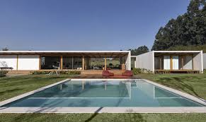 60 modern cabins from around the world reveal their design secrets. Eco Friendly Home With Zero Maintenance In Brazil Feels Open And Modern