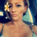 Kimberly Bomer's Instagram, Twitter & Facebook