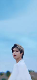Han jisung, i need you to know that you are amazing. my hands cupped his cheeks and my thumbs wiped away the tears that fell slowly. Stray Kids Han Wallpapers Top Free Stray Kids Han Backgrounds Wallpaperaccess