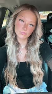 Melody Adamson's Instagram, Twitter & Facebook