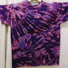 May 10, 2020 · to tie dye your clothing with bleach, twist your garment into a tight spiral or several small knots, then secure the twists with rubber bands. Bleach Dyed Sweatshirt Tie Dye Bleach Dye Reverse Dye Distressed Sweatshirt Purple Reverse Tie Dyed Womens Sweatshirt Size X Large Sweatshirts Hoodies Sweatshirts