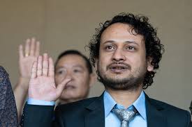 25 new Americans take citizenship oath