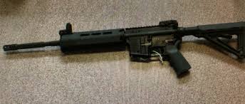 No somos criminales, ni vendemos drogas. San Bernardino Police Deny Using Excessive Force In Arresting Singer San Bernardino Sun