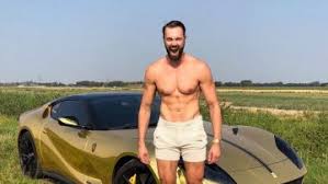 Maak kennis met de vriendin van joel beukers: Zoveel Verdient Joel Beukers Vermogen Man Man