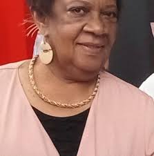 Why are characters walking through a maze in The Young & The Restless?