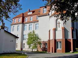 Over the years it has become a landmark everyone knows among the horsham community. Haus Otto