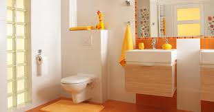 Per chi desidera un'alternativa al solito total white, ecco la palette dei colori nude che spazia dal beige al cipria all'ecrù per caratterizzare con estrema raffinatezza le pareti e il pavimento della stanza da bagno in tutte le varianti di rivestimento. Colori Per Il Bagno Come Sceglierli
