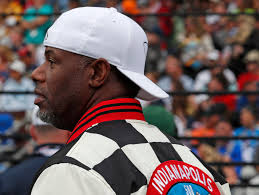 Homefield Apparel sells vintage college, NCAA t-shirts everyone loves