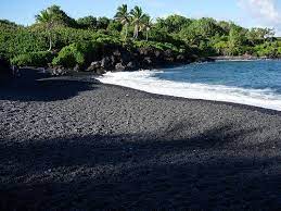 Black Sand Beaches Of Dominica Black Sand Beach Colored Sand Beaches Black Sand Beach Hawaii