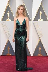 The Little Mermaid Would Envy These Magical Oscars Dresses Green Sequin Dress Fancy Dresses Oscar Dresses