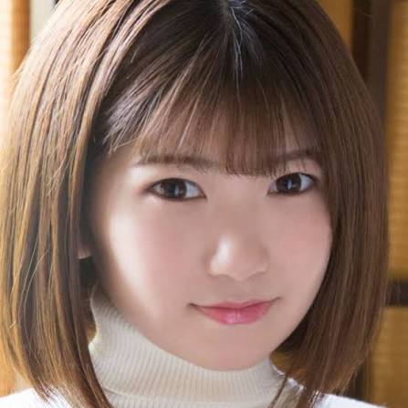 七槻莉奈