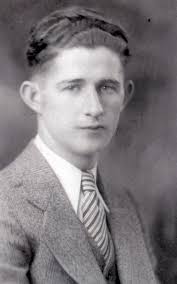 Play It Again Sam: The Sam Schoenfeld Story (Short 2011)