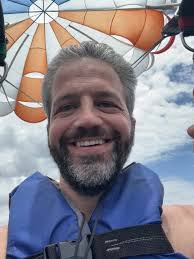 William Gidley's Instagram, Twitter & Facebook