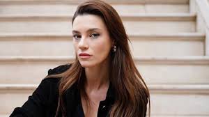 Yüsra Geyik Katar sahillerinde tatil sezonunu açtı: Bikinili dansı sosyal  medyayı salladı! - Magazin Haberleri