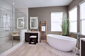 Agar kamar mandi tetap nyaman meskipun kecil, pastikan dekorasi dan interior yang ada tidak menambah kesan sempit dan sesak. Kenali 4 Tips Desain Kamar Mandi Sederhana Dan Murah