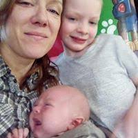 Leanne Beard's Instagram, Twitter & Facebook