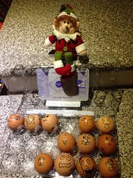 El Fin The Shelf Draw Eggs Duende Huevos Duendes Navideno Travesuras
