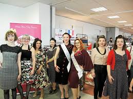 Rêve accompli durant l'électin de miss. Le Telegramme Saint Quay Portrieux Ze Vintage Les Pin Up Ont Fait Sensation