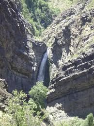 Venture to popular sights like cajon del maipo and las animas waterfall as you discover san alfonso. Cascada San Alfonso Cajon Del Maipo Mapio Net
