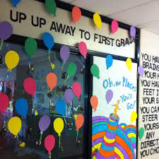 Pin By Lisa Santos On Work Kindergarten Graduation Kinder Graduation Kindergarten Graduation Themes