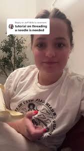 Cómo enhebrar agujas para bordar