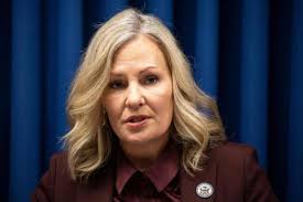 Rochester Adams student wins award for brave battle against cancer