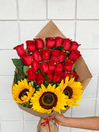 Look to avas flowers for beautiful sunflower bouquets for birthdays, anniversaries, wedding showers, and more! Roses Sunflowers In Pasadena Tx Gallery Flowers