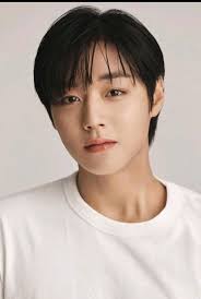 Look at the work of art of our Sung Hyunjae 😻😻