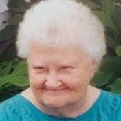 Louisa Spears's Instagram, Twitter & Facebook