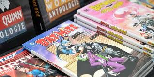 Most Comic Book Fans Prefer To Feel The Touch And Smell Of Printed Paper To The Coldness Of The Screen Of An E Reade Online Comic Books Comic Websites Fan Book