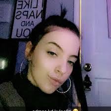 Kylee Davis's Instagram, Twitter & Facebook