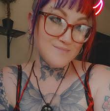 Chubby Crow by Alwin James! #dubzub #crow #crows #crowtattoo #raven  #raventattoo #birdtattoo #birdsofinstagram #birdlovers #birdlover  #birdtattoos #birdstagram #colortattoo #tattoolife #tattooidea #tattoowork  #coloradospringstattooshop ...