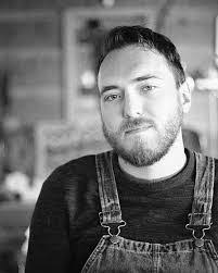 Mary Winer's Instagram, Twitter & Facebook