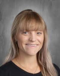 Molly Hogan's Instagram, Twitter & Facebook