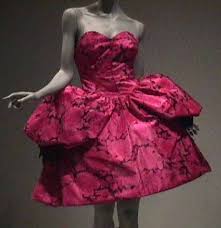 1980s Evening Dress A Popular Style For Evening Dresses In The 1980s Was The Le Pouf By Christian Lacroix It Fashion 80s Prom Dress Costume Couture Fashion