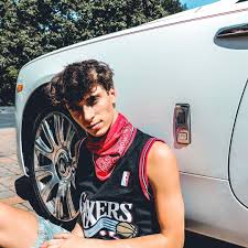 Actor and social star who scored his first big acting roles with parts in the 2018 films brother's keeper and summertime dropouts. Tiktok Josh Richards 2019 Hot Tiktok 2020